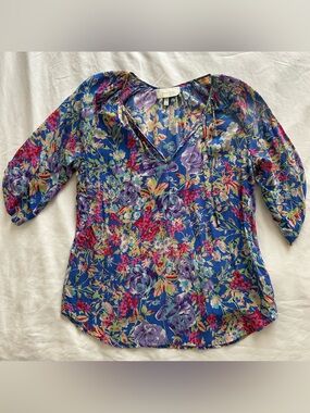 Yumi Kim blue floral 3/4 sleeve silk blouse